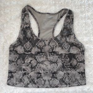 Crop top